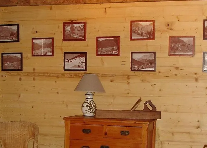 Oda ve Kahvaltı Suisse Morgins