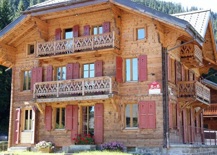 Suisse Oda ve Kahvaltı 3*